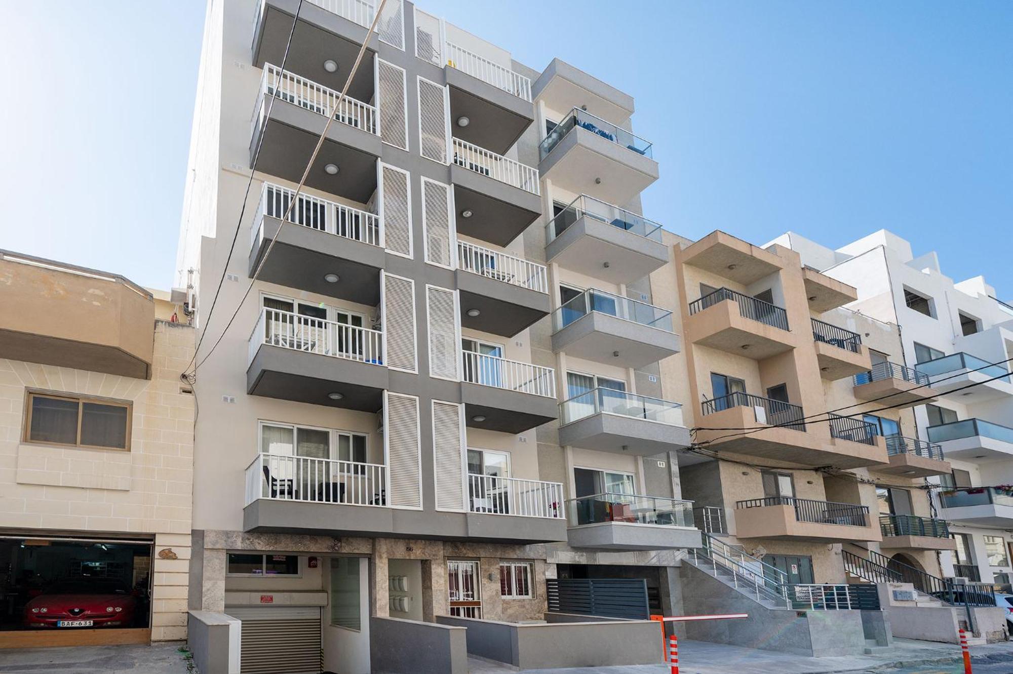 Modern 2 Bedroomed Apartment In Gzira Exterior foto